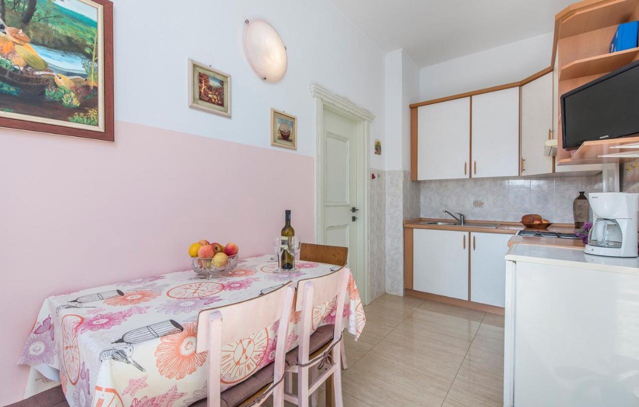Apartment Complex Orzan Lovrecica Экстерьер фото