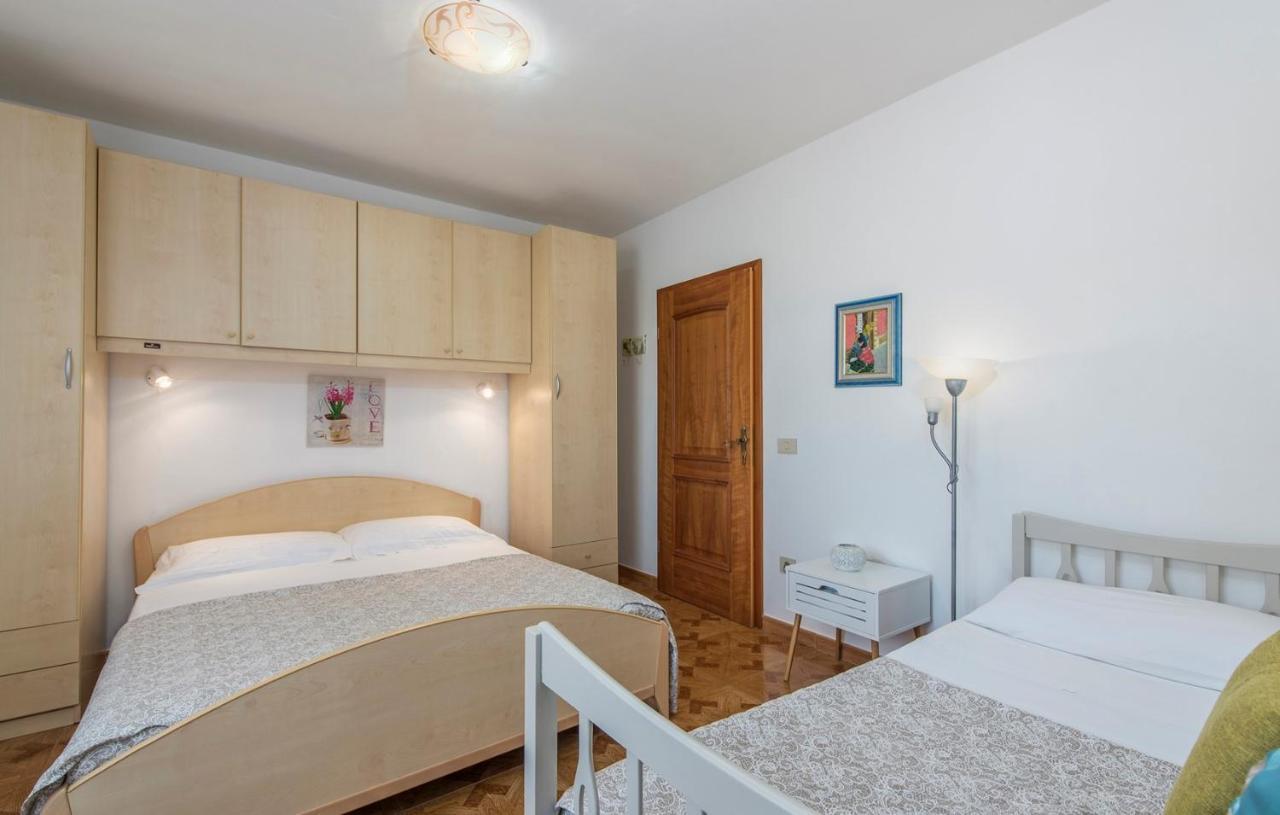 Apartment Complex Orzan Lovrecica Экстерьер фото