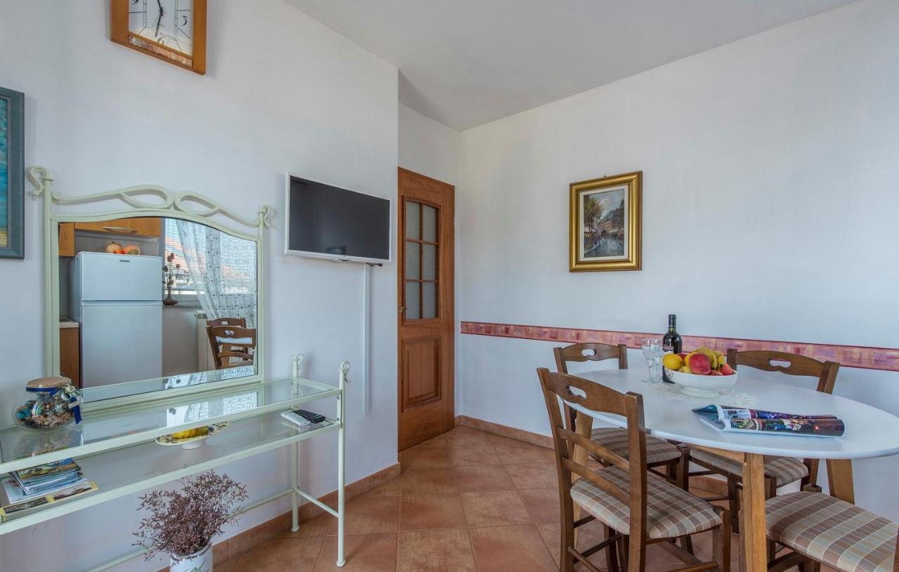 Apartment Complex Orzan Lovrecica Экстерьер фото